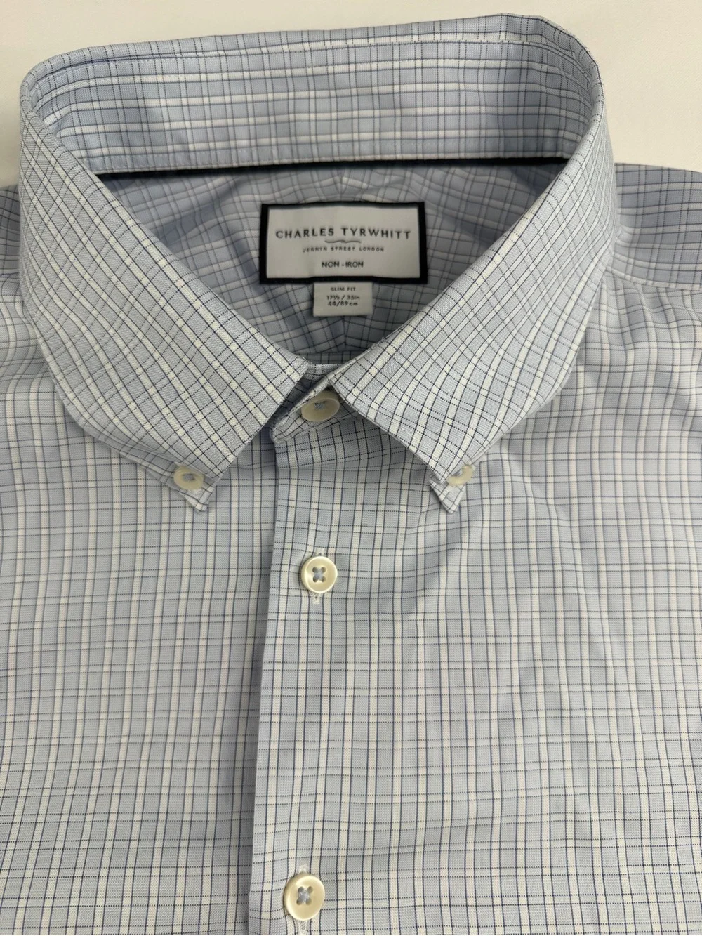 Charles Tyrwhitt Light Blue Button-Down Dress Shirt - Lux EUC Non-Iron 17.5
